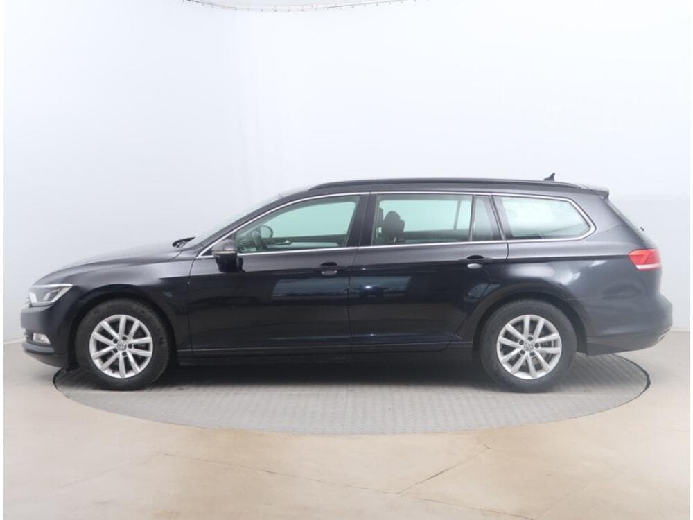 2016 Volkswagen PASSAT - 3