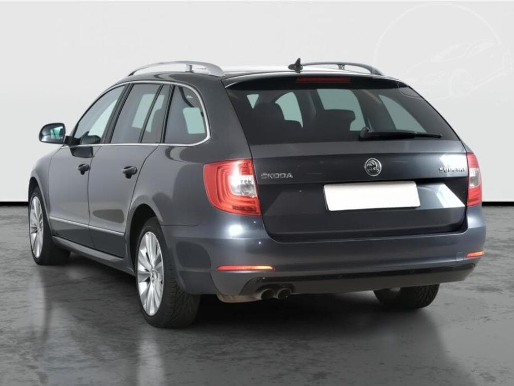 2013 Škoda SUPERB - 4