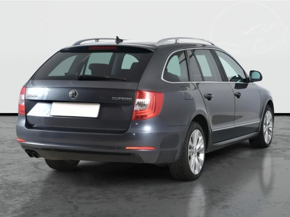 2013 Škoda SUPERB - 5