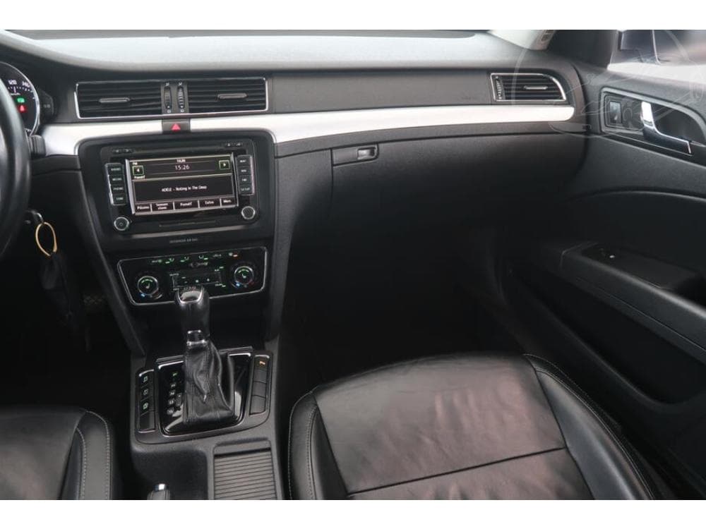2013 Škoda SUPERB - 8