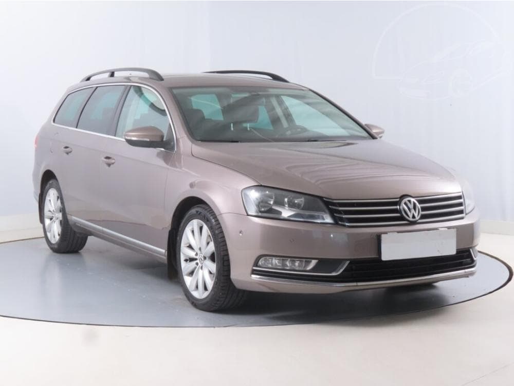 2011 Volkswagen PASSAT