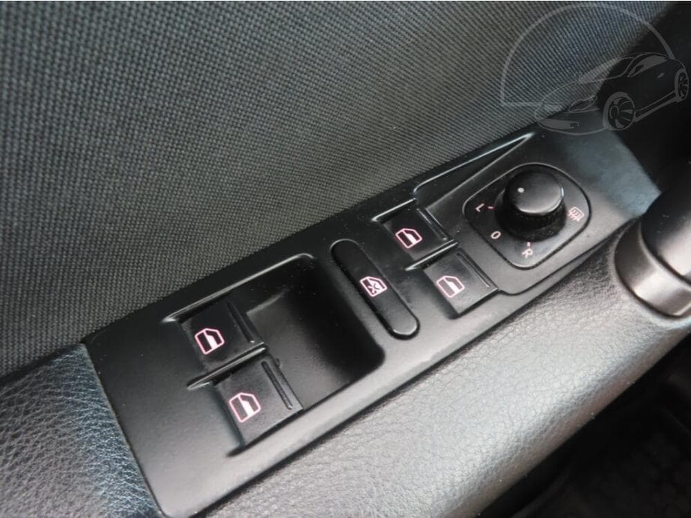 2011 Volkswagen PASSAT - 14