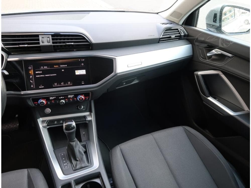 2019 Audi Q3 - 15