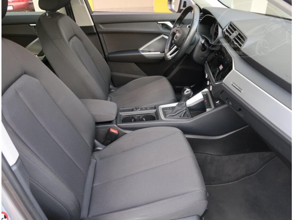 2019 Audi Q3 - 17