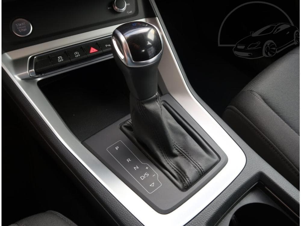 2019 Audi Q3 - 25