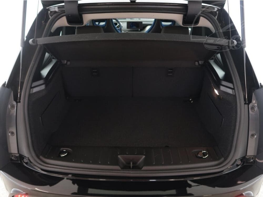 2020 BMW i3 - 27
