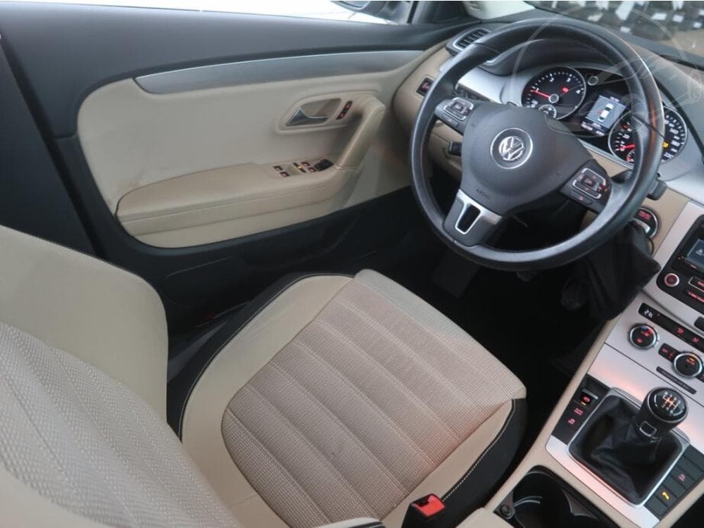 2013 Volkswagen CC - 19
