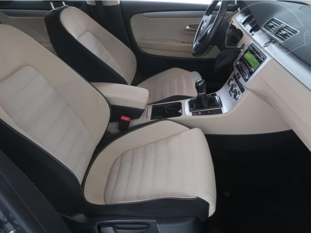 2013 Volkswagen CC - 25
