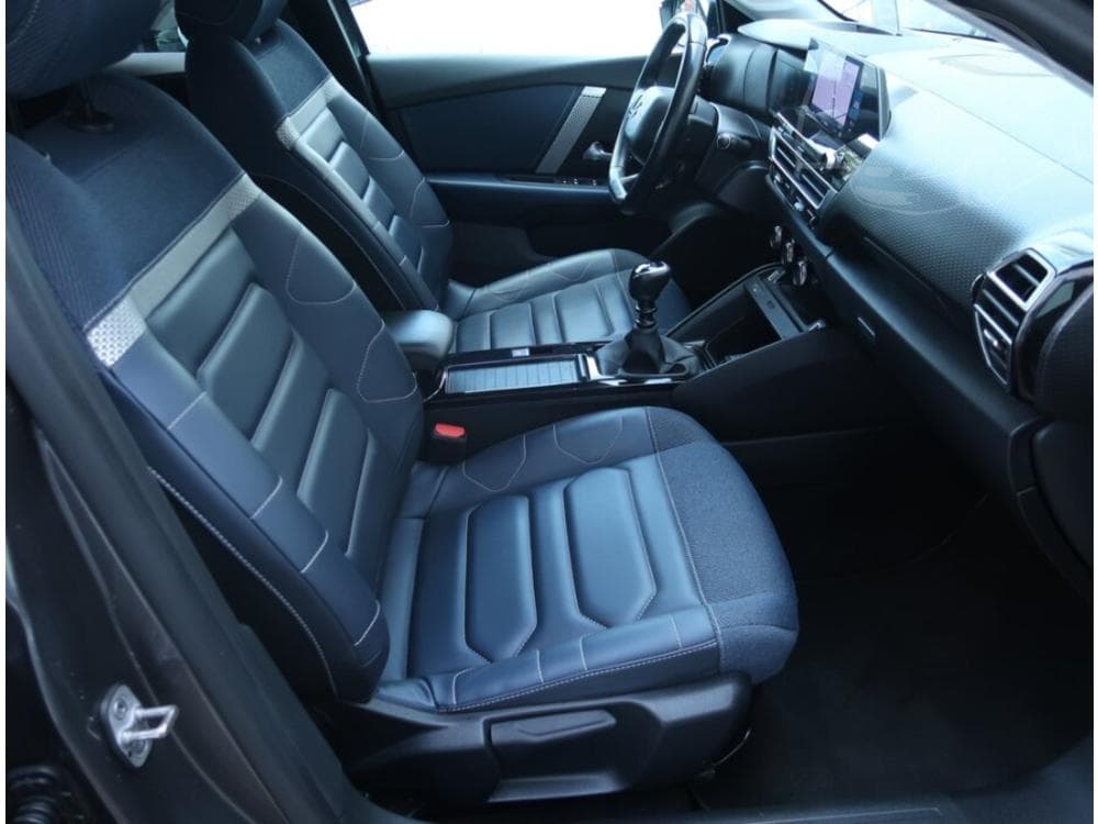 2021 Citroen C4 - 25