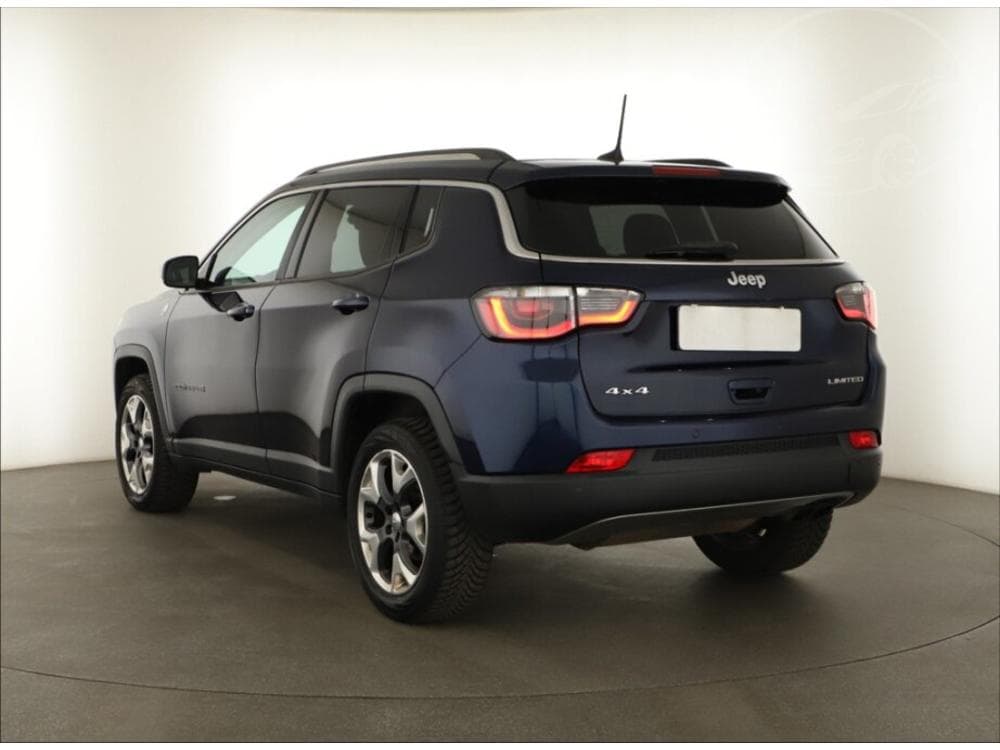 2017 Jeep COMPASS - 10