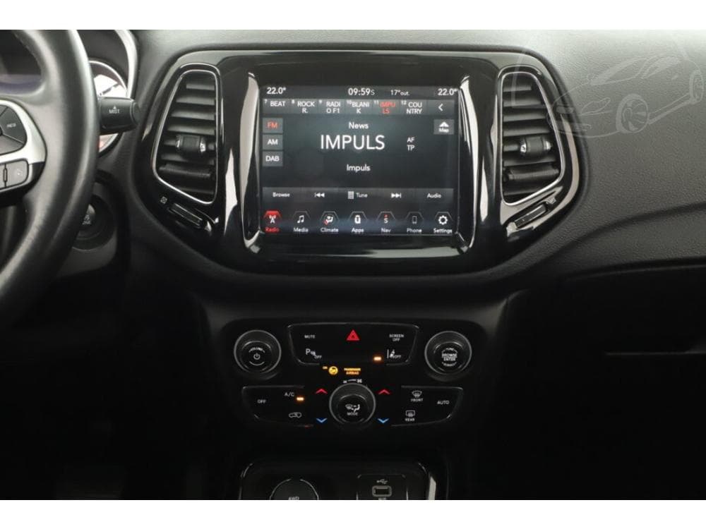 2017 Jeep COMPASS - 25