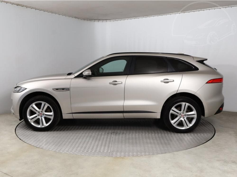 2018 Jaguar F-PACE - 7