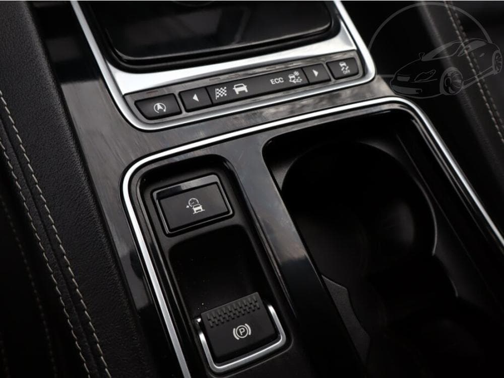2018 Jaguar F-PACE - 43