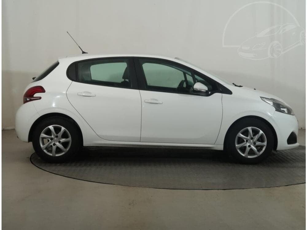 2019 Peugeot 208 - 6
