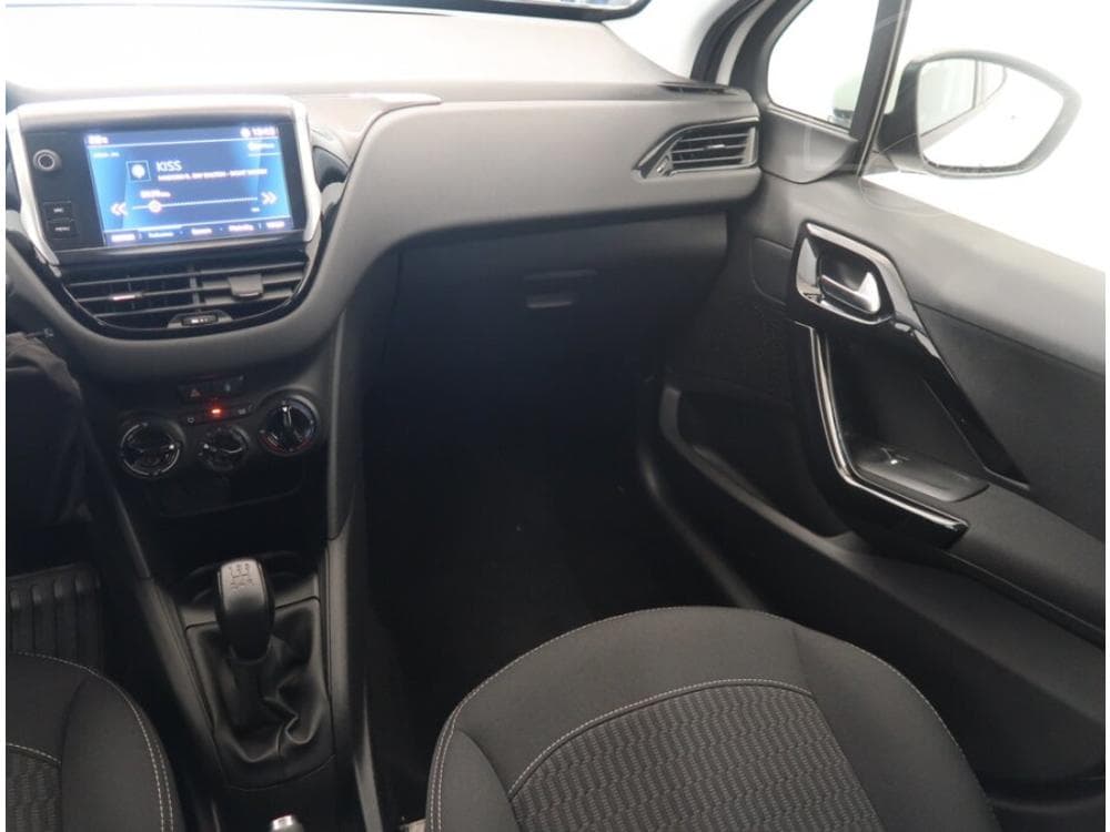 2019 Peugeot 208 - 8