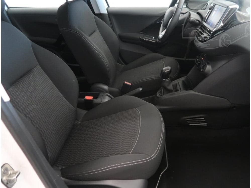 2019 Peugeot 208 - 9