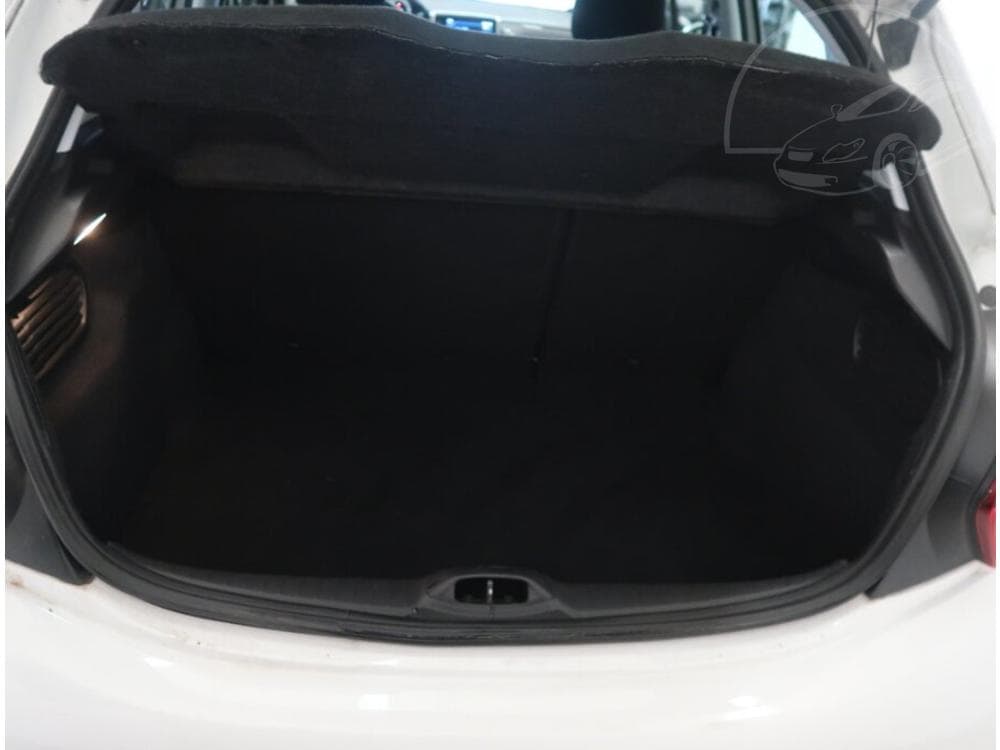 2019 Peugeot 208 - 13
