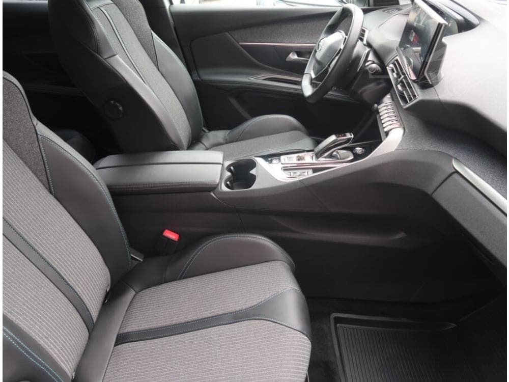 2022 Peugeot 3008 - 17