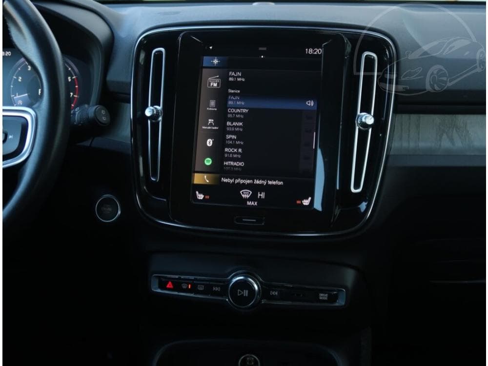 2019 Volvo XC40 - 23