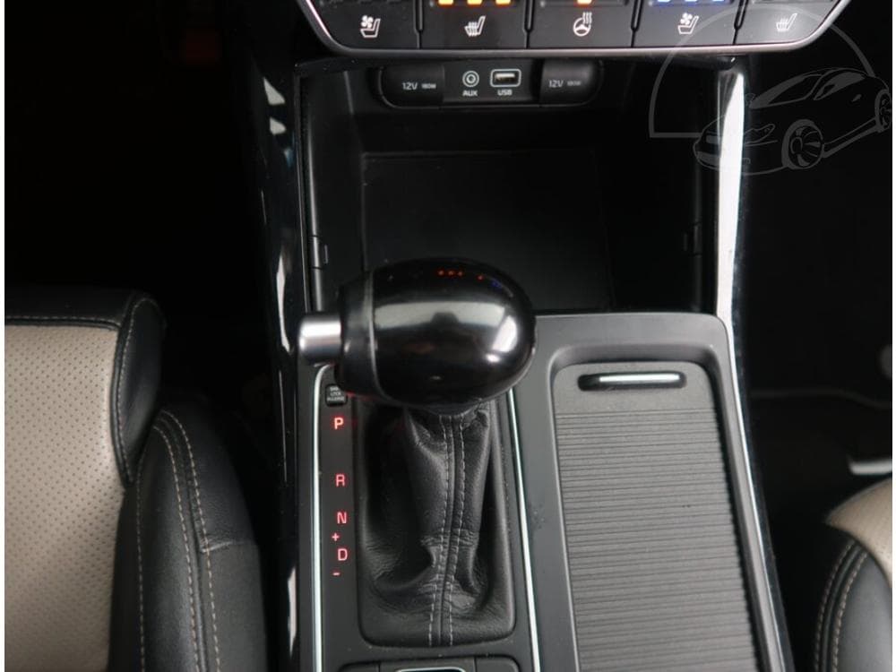 2016 Kia SORENTO - 25