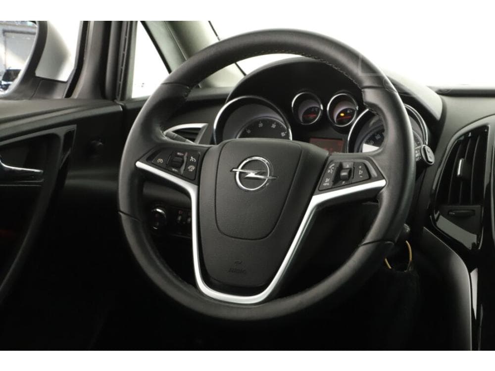 2015 Opel ASTRA - 12