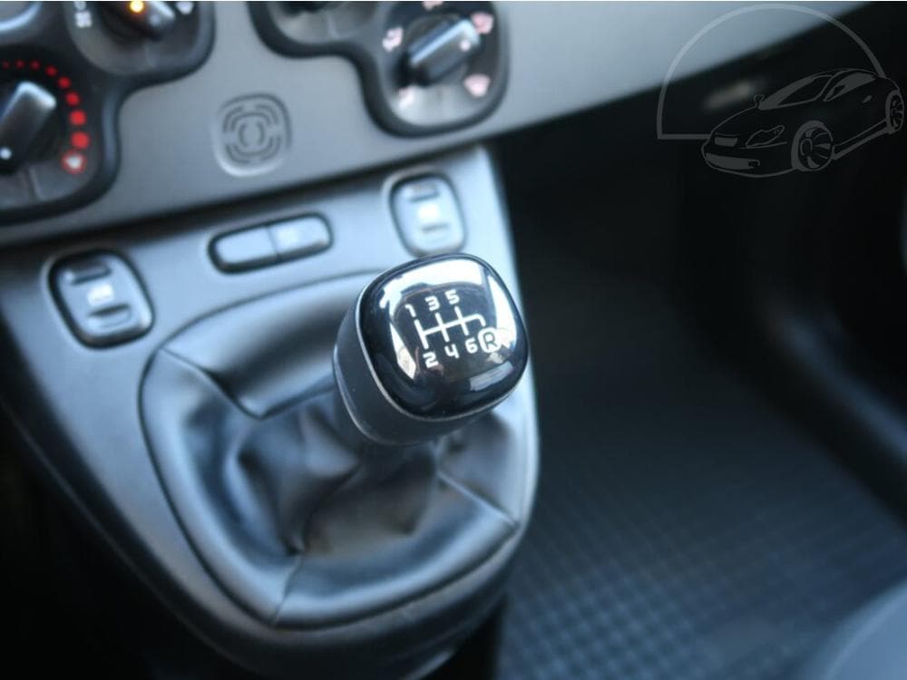 2023 Fiat PANDA - 13