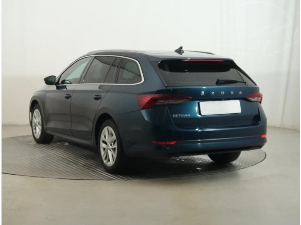 2021 Škoda OCTAVIA - 10
