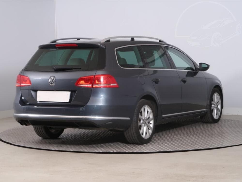 2014 Volkswagen PASSAT - 5