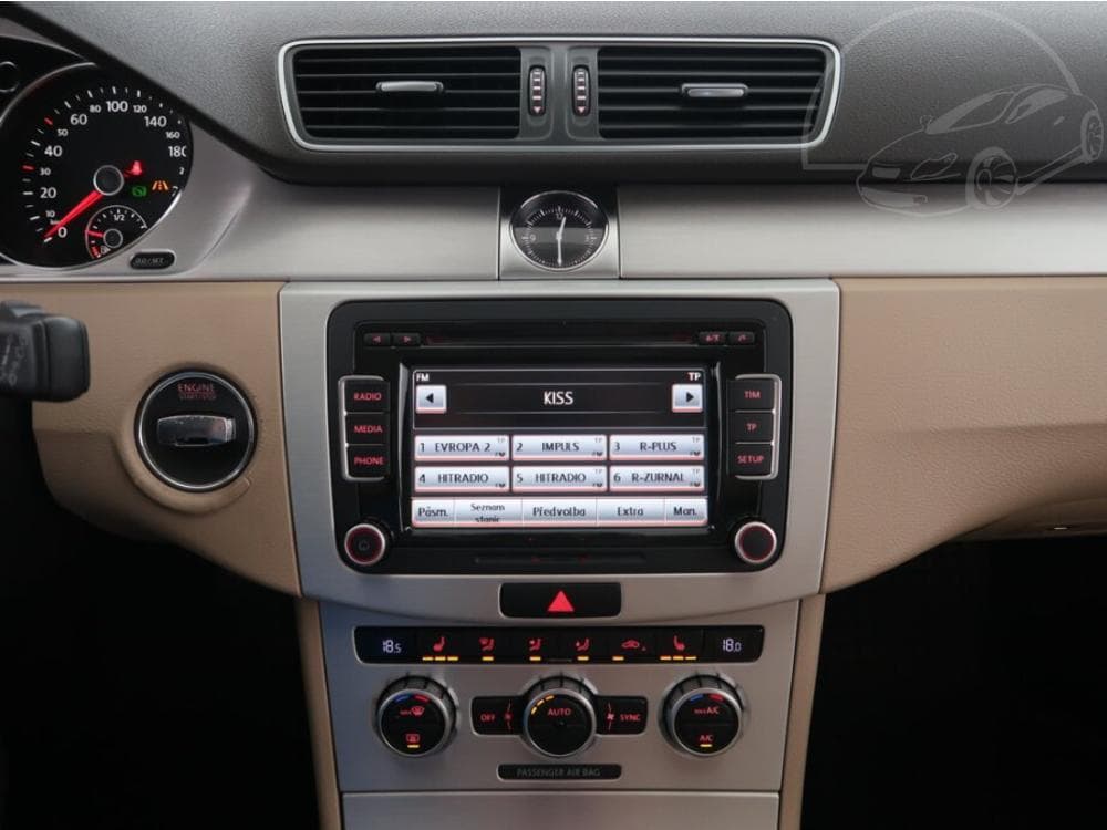 2014 Volkswagen PASSAT - 12