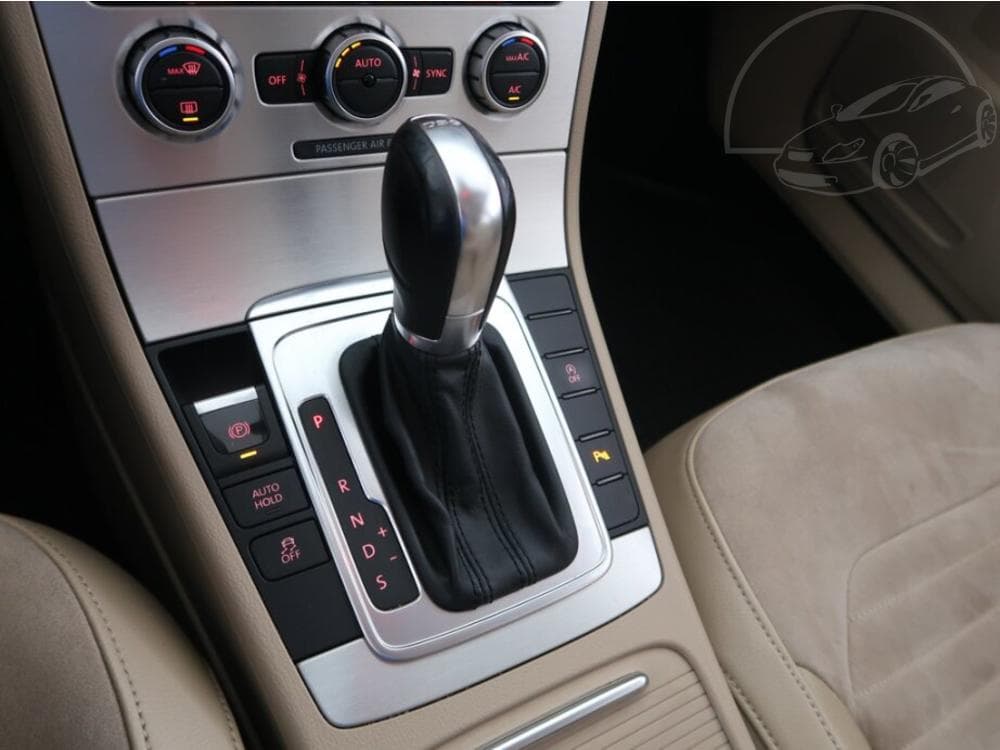 2014 Volkswagen PASSAT - 13