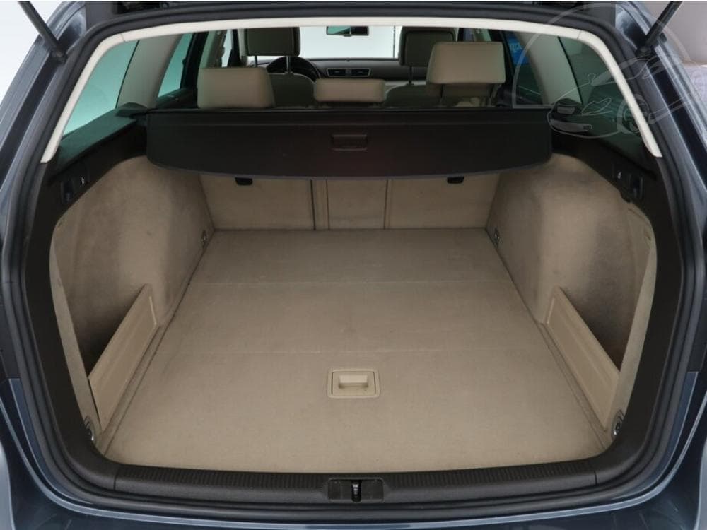 2014 Volkswagen PASSAT - 14
