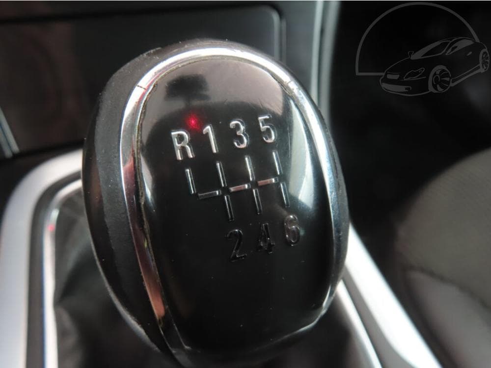 2013 Opel INSIGNIA - 13