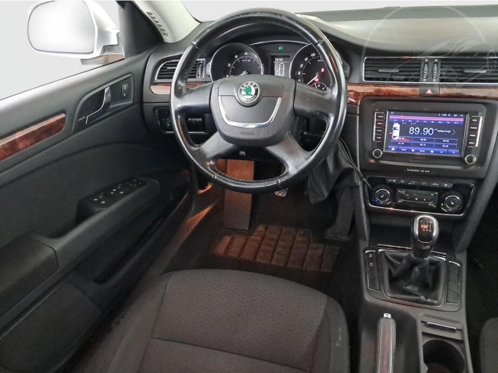 2010 Škoda SUPERB - 7
