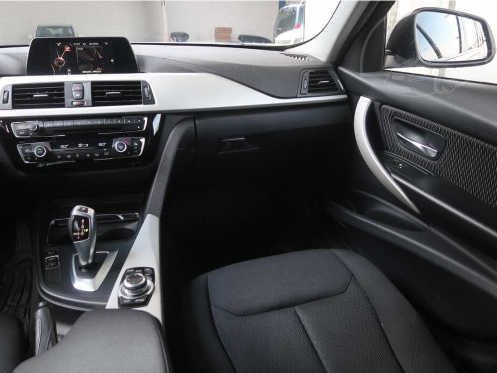 2017 BMW 3-SERIES - 22