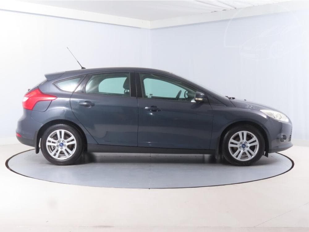 2011 Ford FOCUS - 6