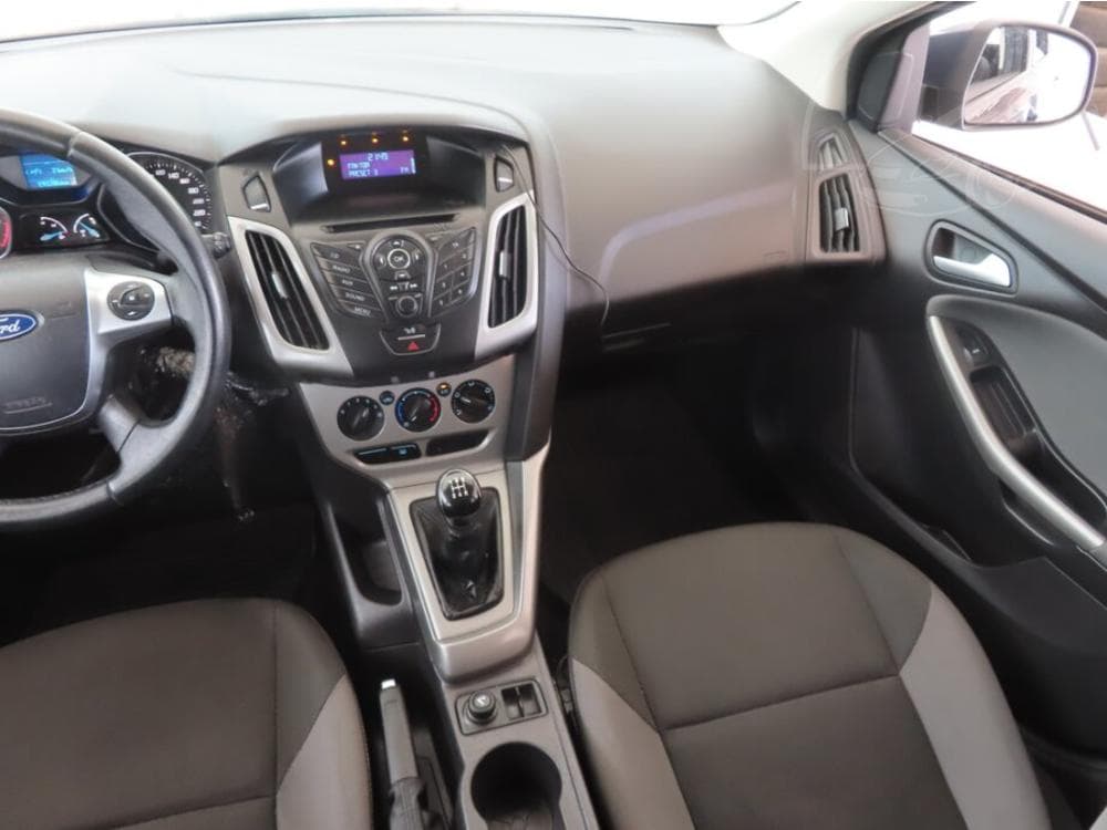2011 Ford FOCUS - 8