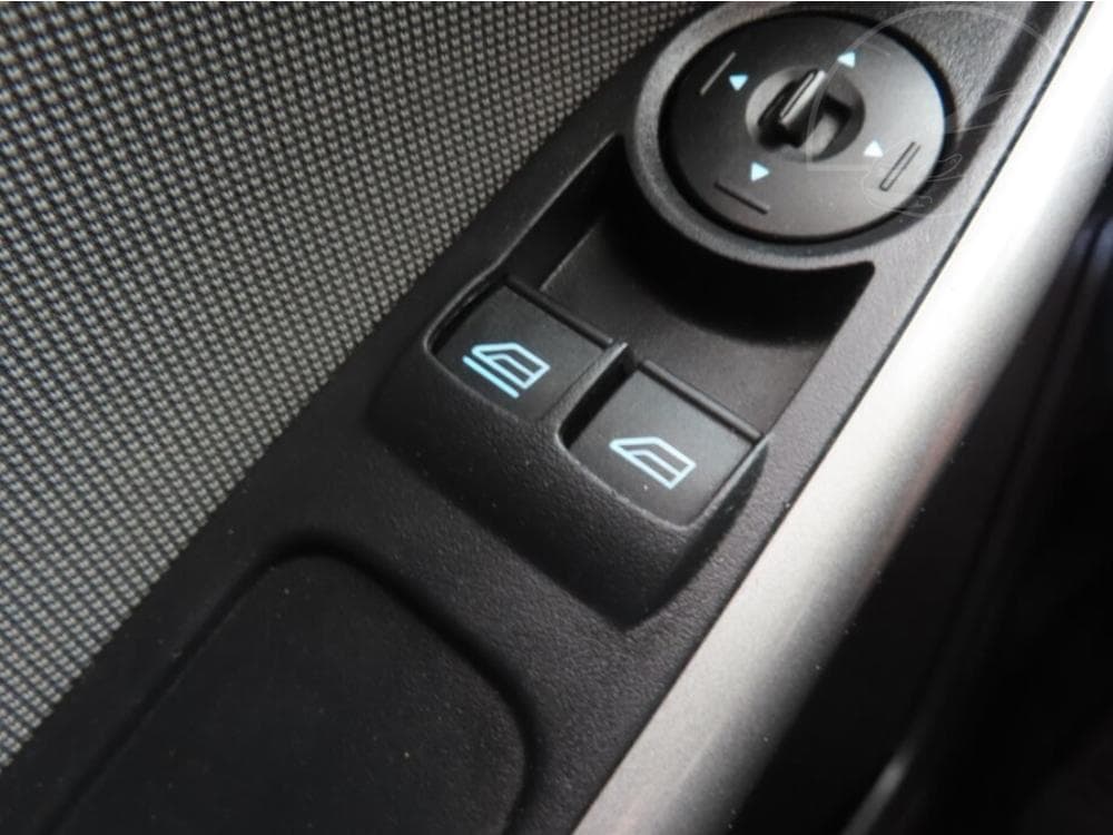 2011 Ford FOCUS - 13