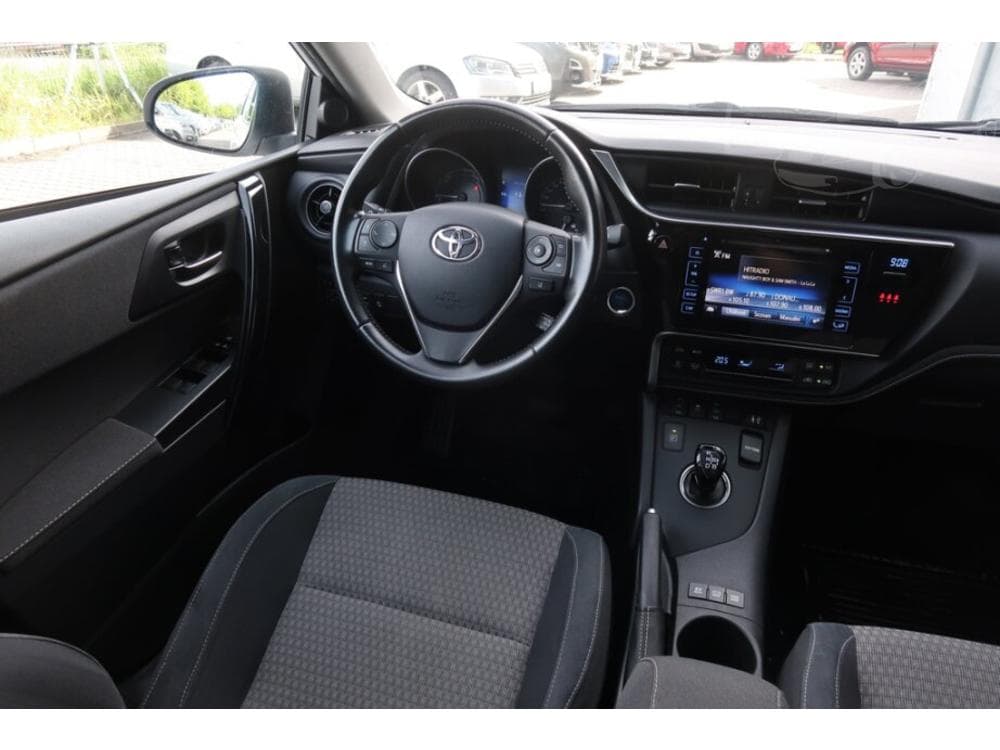 2018 Toyota AURIS - 19