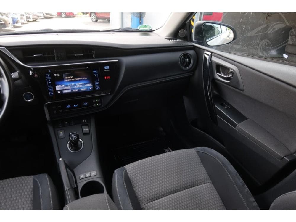 2018 Toyota AURIS - 22