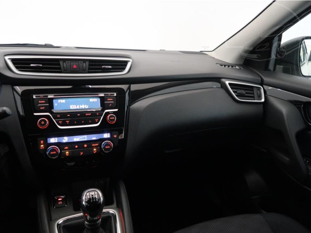 2016 Nissan QASHQAI - 8