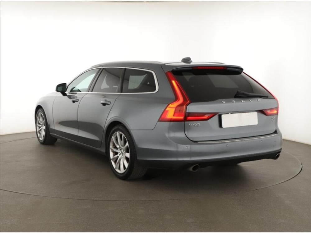 2018 Volvo V90 - 10