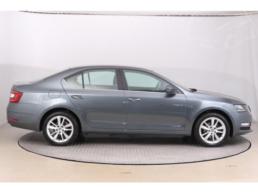 2018 Škoda OCTAVIA - 16