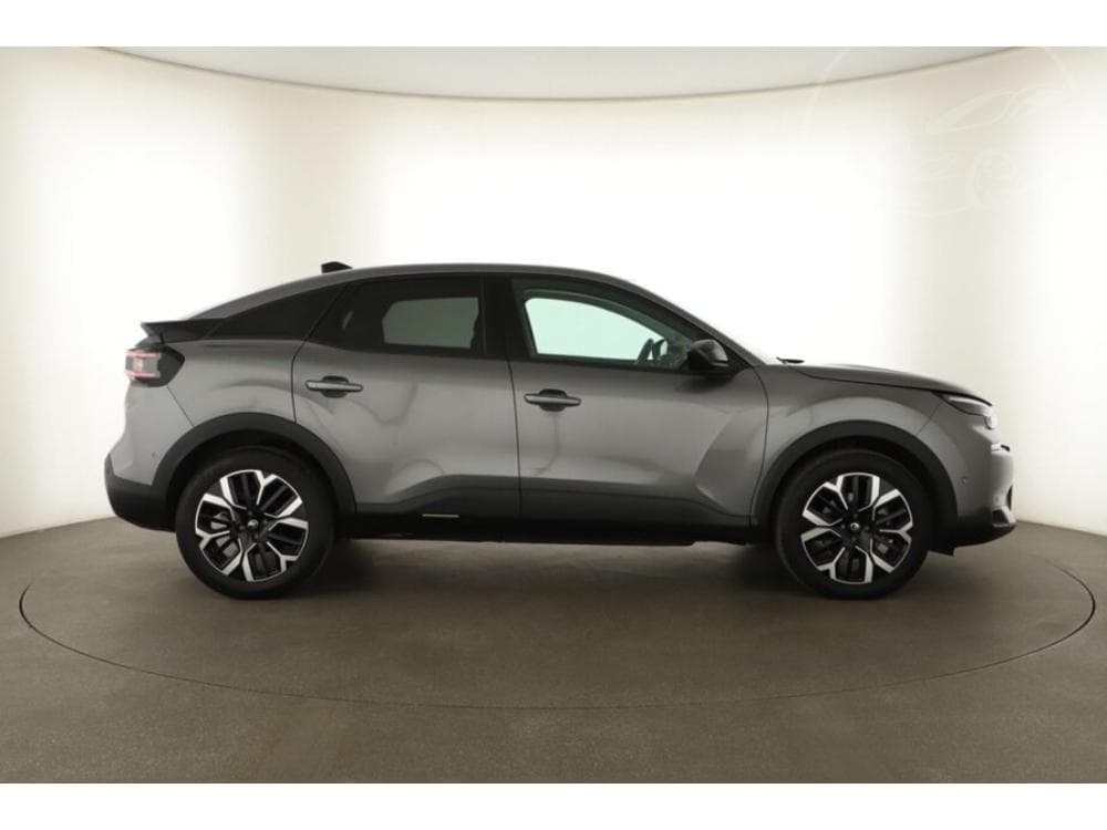 2025 Citroen C4 - 11