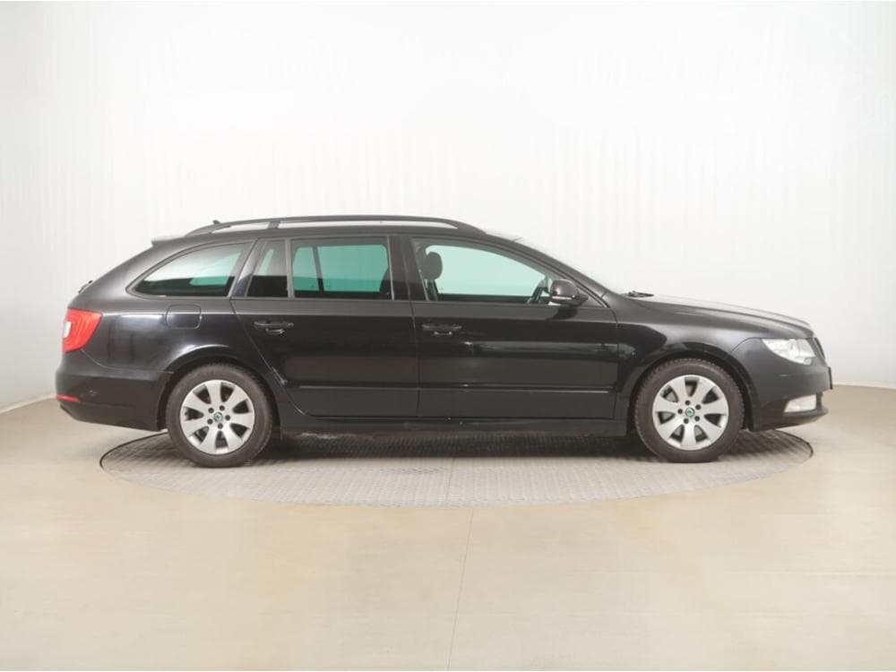2012 Škoda SUPERB - 6