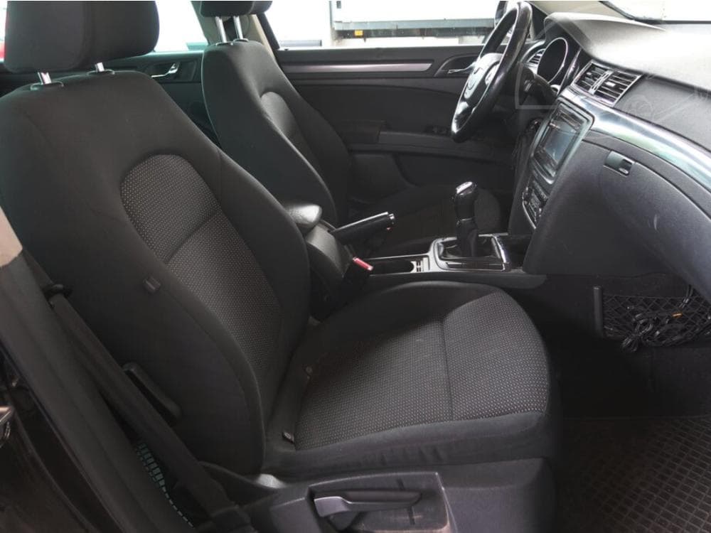 2012 Škoda SUPERB - 9