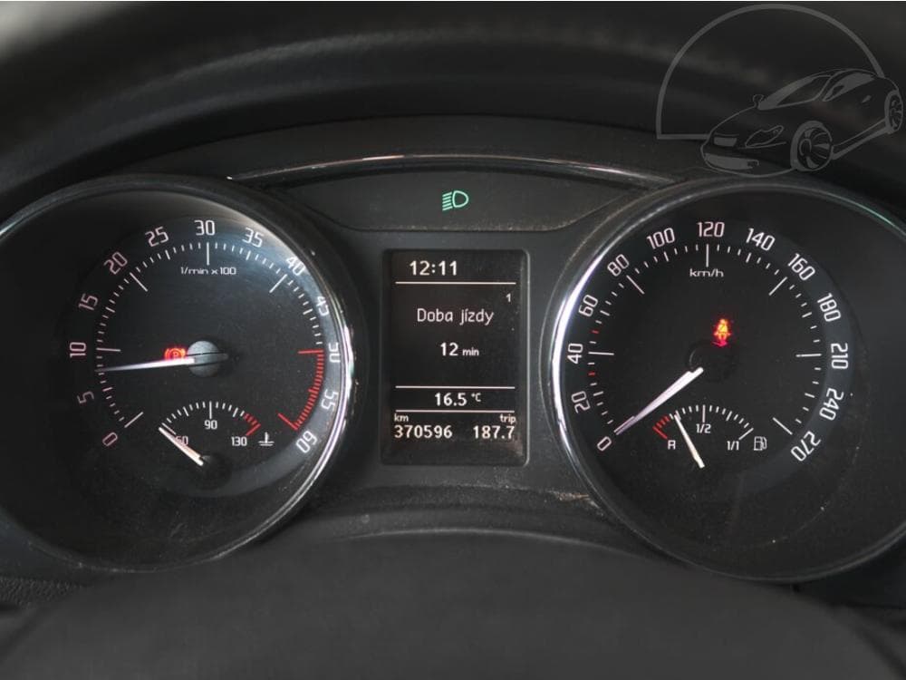 2012 Škoda SUPERB - 11