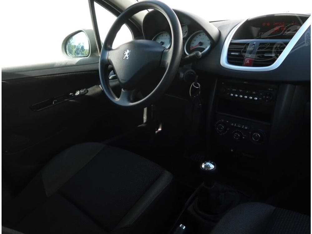 2009 Peugeot 207 - 7