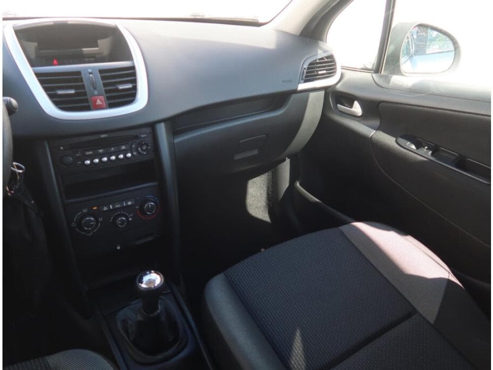 2009 Peugeot 207 - 8