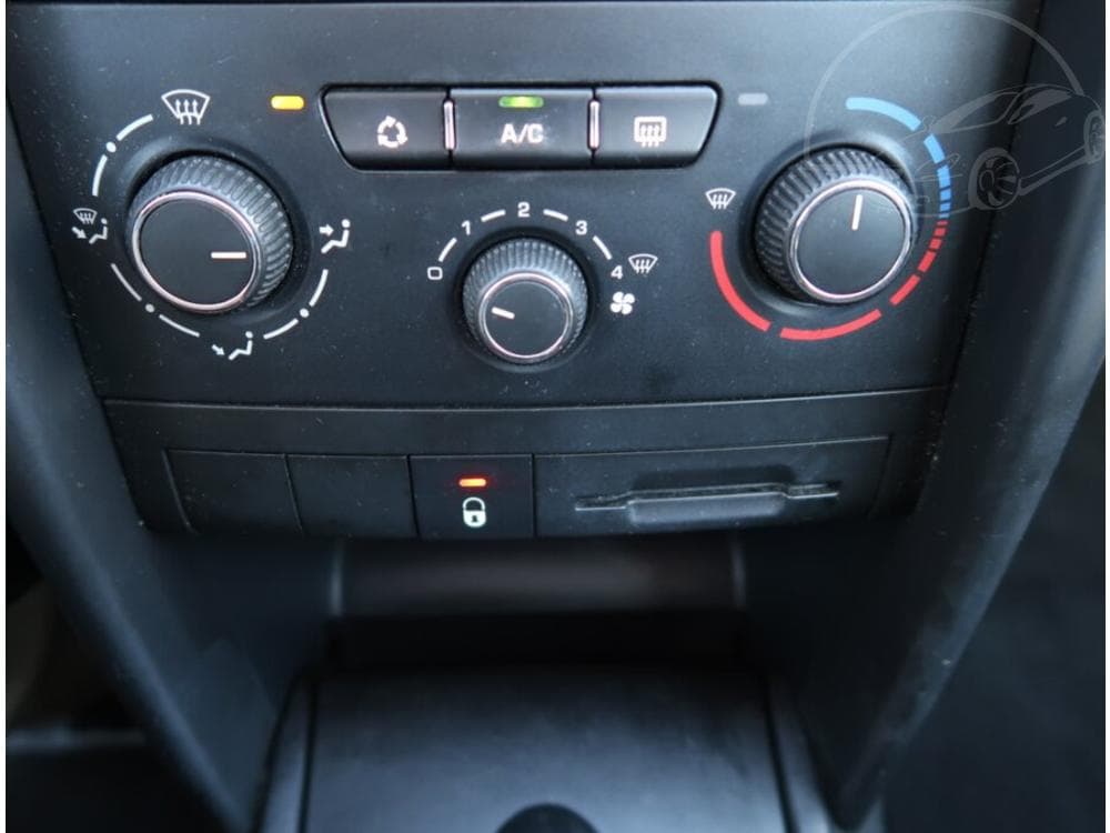 2009 Peugeot 207 - 12