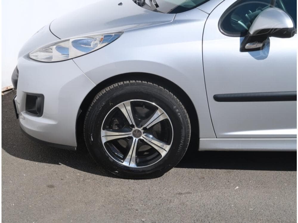 2009 Peugeot 207 - 14